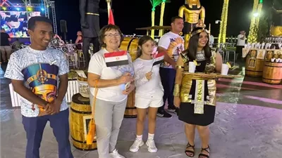 جنوب سيناء..ازدحام الميادين بالسائحين والمواطنين لمتابعة الافتتاح