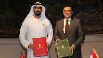 وزير الثقافة ونظيره الإماراتي يوقعان مذكرة تفاهم للتعاون المشترك