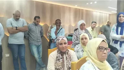 مدير عام شباب ورياضة السويس تعقد اجتماعًا وتوجّه الشكر للموظفين
