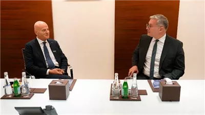 وزير البترول يبحث مع رئيس إيني الإيطالية تسريع برامج الاستكشاف