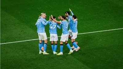جوارديولا يعلن مدة غياب نجم مانشستر سيتي عن الملاعب
