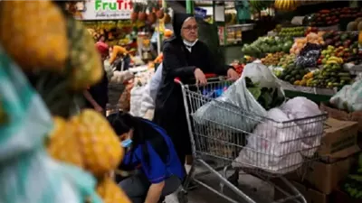 التضخم في تركيا يتراجع إلى أقل من 33% ويخالف التوقعات