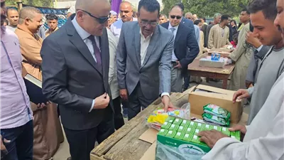 محافظ الأقصر يفتتح سوق اليوم الواحد رقم 39 بقرية الشغب بإسنا