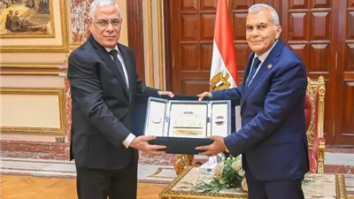 النائب العام فى زيارةلرئيس مجلس الشيوخ لتهنئته بتولي منصبه الجديد