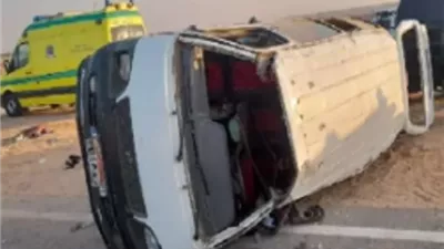 إصابة 6 إثر انقلاب ميكروباص بطريق الإسماعيلية الصحراوى