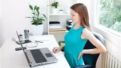 أمراض شائعة تصيب العاملين في المكاتب وطرق الوقاية منها