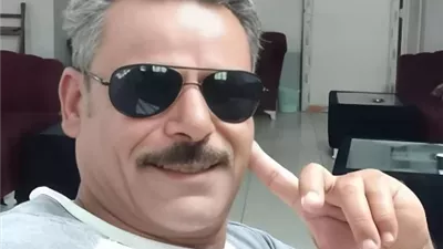 خنق أباه أثناء نومه بعد تخديره لرفضه شراء توك توك له