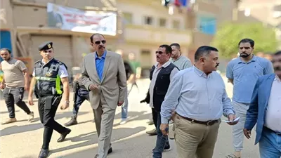 محافظ سوهاج يتفقد مستوى الخدمات بقرية 