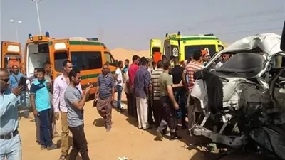 مصرع وإصابة 6 في حادث تصادم سيارتين بالطريق الصحراوي بالمنيا