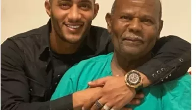 وفاة والد الفنان محمد رمضان