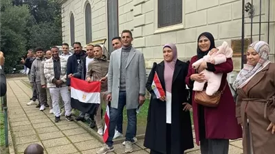 حشود كبيرة للمصريين أمام سفارة الكويت وتوقعات بمد التصويت