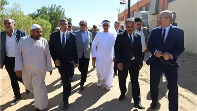 الوزيروالمحافظ يفتتحان غرف تبريد وتجميد التمورلدعم صغار المزارعين