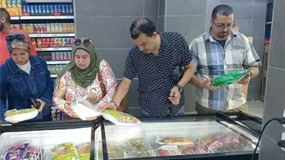 غلق77منشأة تجاريةومليون و885الف جنيه غرامات للمخالفين بالاسكندرية