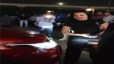 بالصور.. دينا فؤاد وعايدة رياض يشاركان فى عزاء والد محمد رمضان