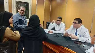 33 طلبا وشكوى أمام نائب محافظ الأقصر فى لقاء اليوم المفتوح