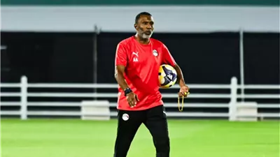 أحمد الكاس يعتذر بعد الخسارة أمام إنجلترا ويؤكد: سنبذل أقصي جهد