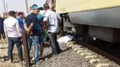 مصرع مواطن مجهول الهوية أسفل عجلات القطار بالبحيرة