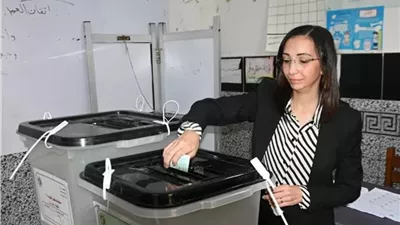محافظ البحيرة تدلي بصوتها في انتخابات النواب وتدعو للمشاركة الإيجابية