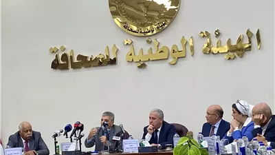 الفريق أسامة ربيع يكشف عن أعداد السفن المارة بقناة السويس من 2019 حتى 2024