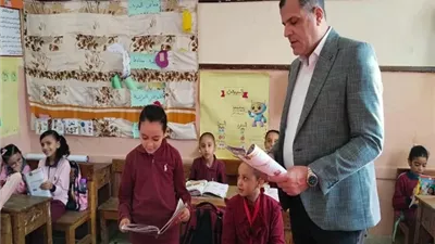 مدير تعليم دمياط يواصل جولاته المفاجئة بالمدارس