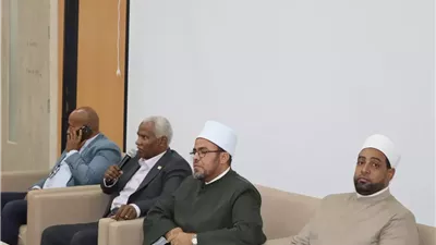 القيم الأخلاقية والانتماء الوطنى فى صحح مفاهيمك ندوة بجامعة طيبة
