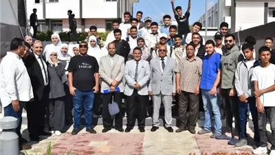 طلاب الزيتون الثانوية في زيارة علمية للطب البيطري بالسادات