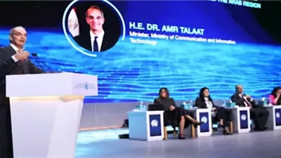 وزير الاتصالات: الذكاء الاصطناعي مساعد للطبيب وليس بديلاً