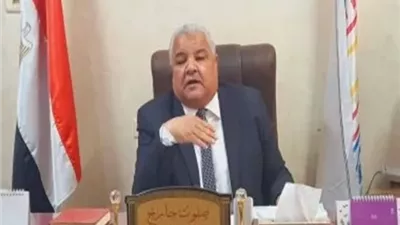 وكيل تعليم الأقصر يعقد اجتماعات مكثفة استعدادًا للامتحانات