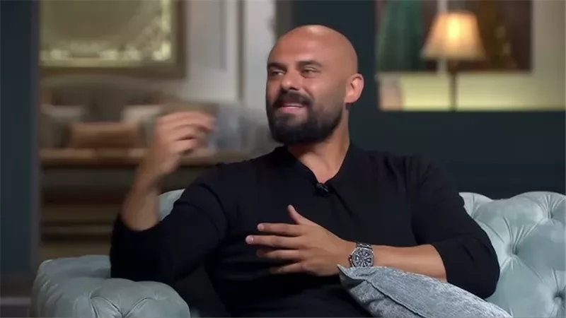 الفنان أحمد صلاح