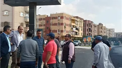 رئيس جهاز مدينة العبور يواصل متابعة أعمال تطوير ورفع كفاءة الطرق