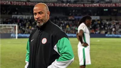 مدرب نيجيريا يتهم الكونغو بممارسة السحر في ركلات الترجيح