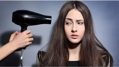ماذا يحدث لشعرك عند استخدام مجفف الشعر يوميًا؟