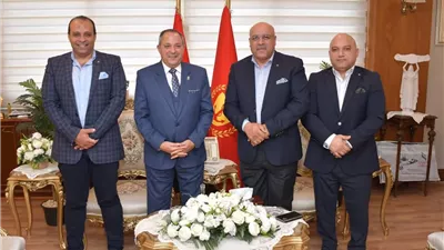 محافظ بورسعيد يبحث مع هيئة الاستثمار تعزيز الفرص الاستثمارية
