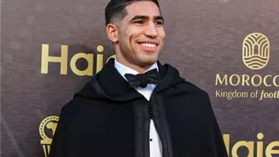 أشرف حكيمي يحضر حفل جوائز كاف لعام 2025 بـ