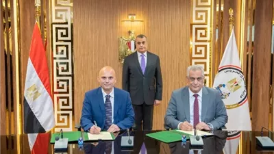 وزيرالدولة للإنتاج الحربي يشهد توقيع اتفاقية تصنيع المحركات الكهربائية
