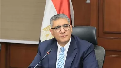 محافظ الجيزة يناقش المراحل النهائية لمخطط عزبة الصفيح بأبو رواش