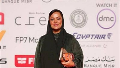 نايلة الخاجة..مخرجة إماراتية واعدة بالسينما و