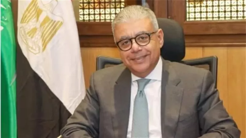 السفير إيهاب أبو