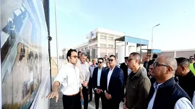 وزير الإسكان ومحافظ الفيوم يختتمان جولتهما بتفقد محطتي