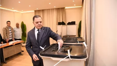 وزير الداخلية يدلى بصوته فى انتخابات مجلس النواب