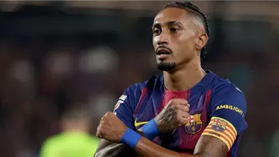 رافينيا يحدد هدف برشلونة القادم..وينتقد نظام الجوائز الكروية
