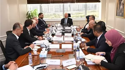 الوزير: صناعة مضخات المياه ضمن 28 صناعة واعدة لدعم المشروعات القومية