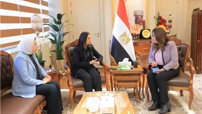 وزيرتا التضامن والتنمية المحلية تبحثان دعم جهود الهلال الأحمر