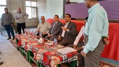 33 طلبًا وشكوى أمام نائب محافظ الأقصر في اليوم المفتوح بأرمنت