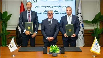 جمال الدين يشهد توقيع مذكرة تفاهم لتشغيل محطة متعددة الاغراض بميناء العين السخنة