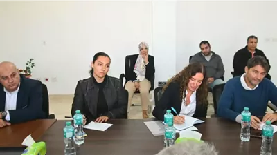 محافظ البحيرة والقنصل الفرنسي يتفقدان الموقع المقترح