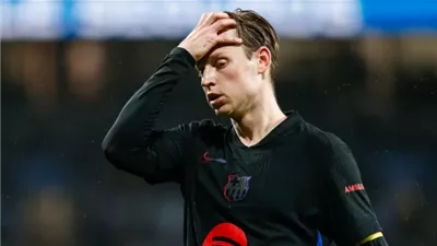 سر غياب دي يونج عن برشلونة أمام ألافيس بالدوري الإسباني
