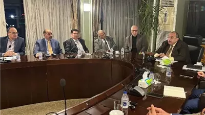 عبد الظاهر يجتمع بقيادات الجبهة الوطنية بالجيزة استعدادا لجولة الإعادة