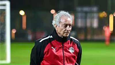 حلمي طولان يشيد بثنائي المنتخب قبل كأس العرب