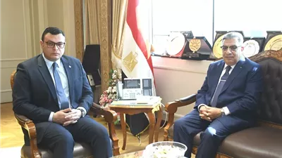 وزير الإسكان ومحافظ الدقهلية يتابعان عددآ من الملفات المشتركة